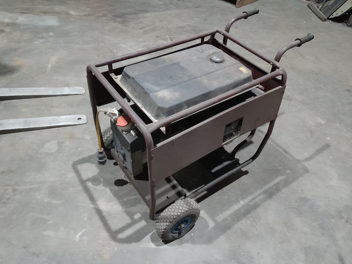 Stromerzeuger Honda 7 KVA 230 400 Volt2